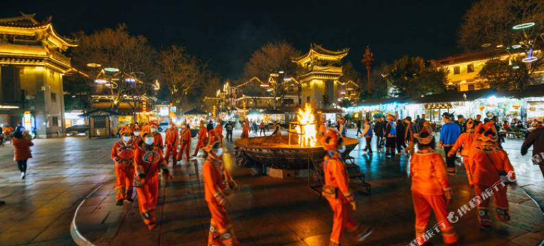 凯俪·在彝美居酒店(楚雄彝人古镇毕摩广场店)图片