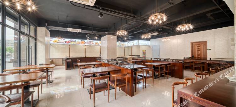怡锦酒店(杭州未来科技城智能小镇店)图片