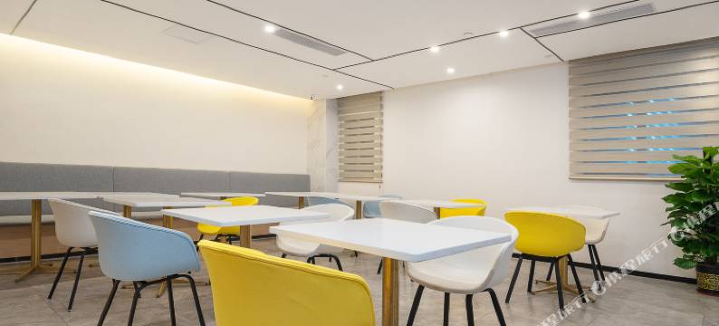宜漫酒店(广州白云火车站小坪地铁站店)图片