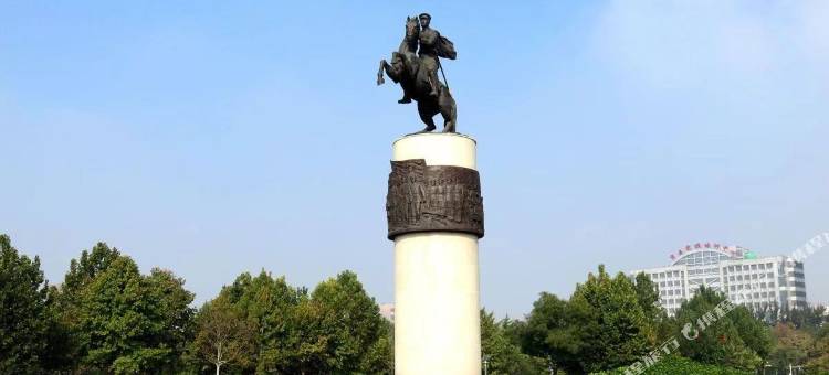 云季酒店(保定河北大学军校广场店)图片