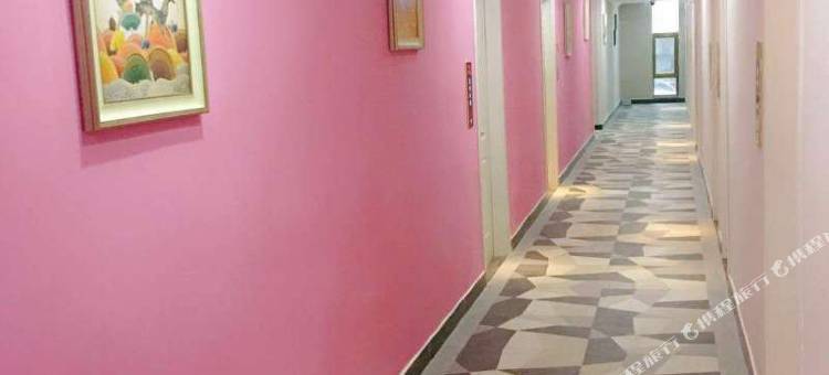 派酒店(乌鲁木齐植物园地铁站店)图片