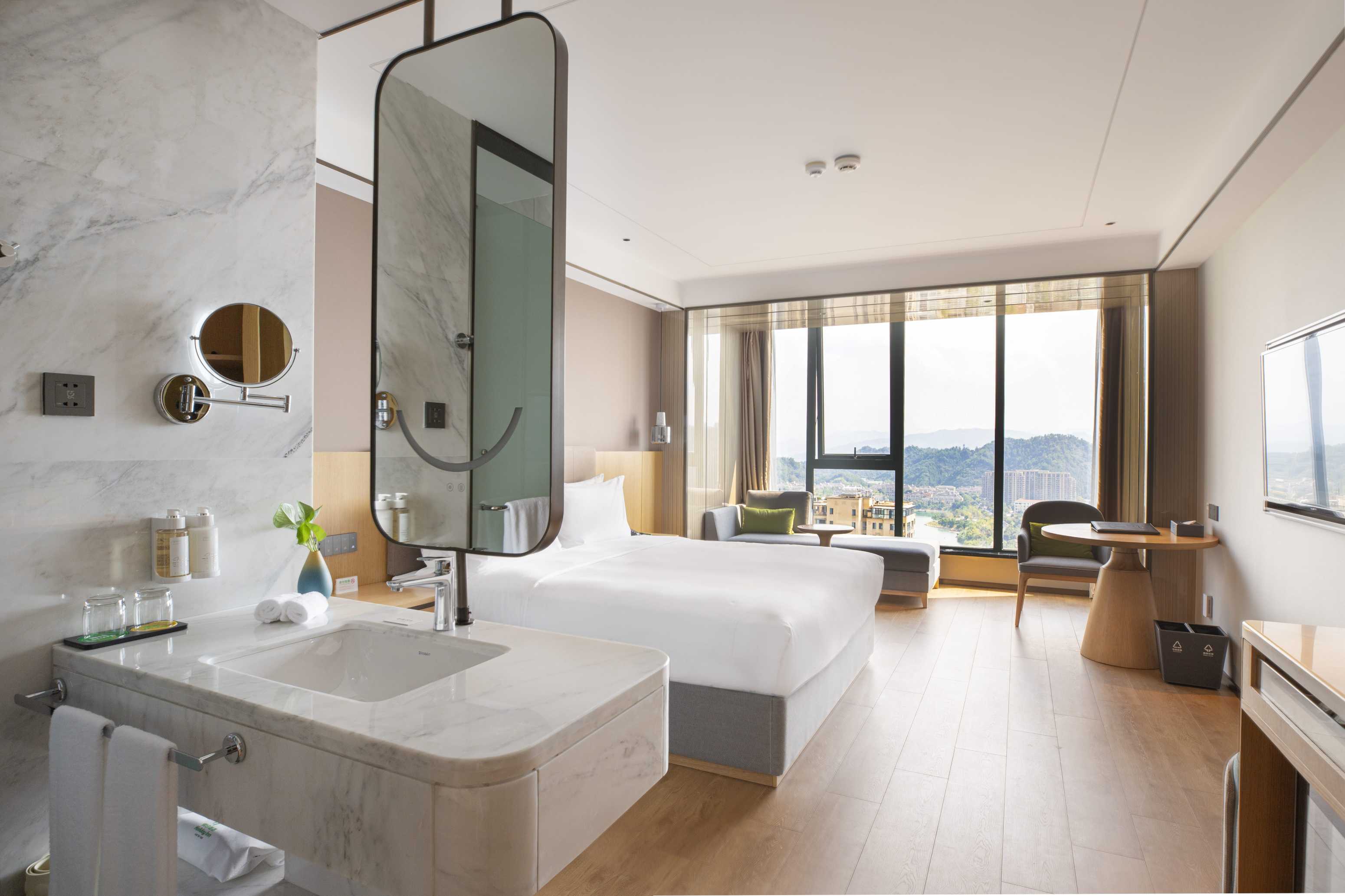 Holiday Inn Qiandao Lake Center Over view