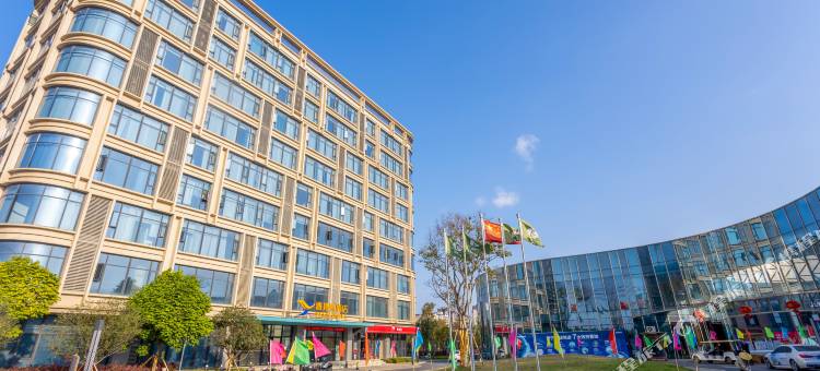 雅斯特酒店(南宁里建绿地香港店)图片