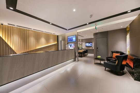 如家酒店(北京西客站六里桥东地铁站店)