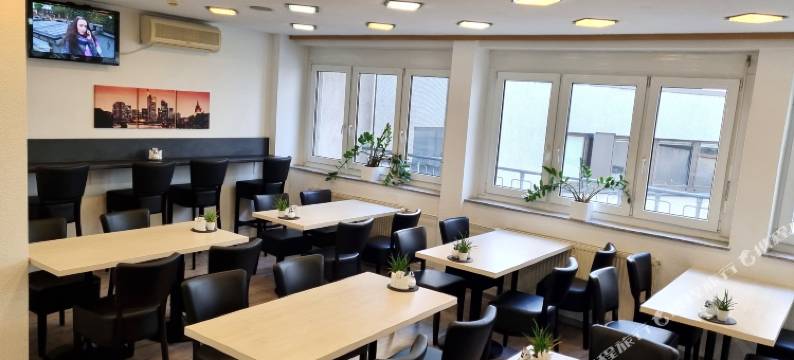 法兰克福埃德尔酒店(Adler Hotel Frankfurt)图片