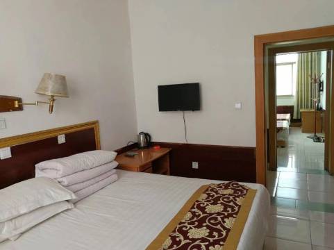 西柏坡富苑大酒店