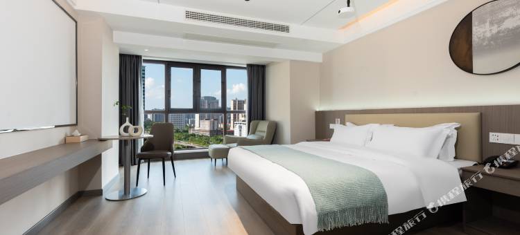 柏顿酒店(信阳高铁东站店)图片