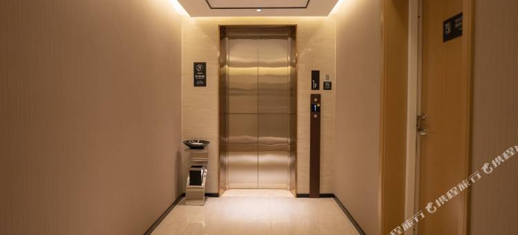 城市便捷酒店(河池罗城成龙湖公园店)图片