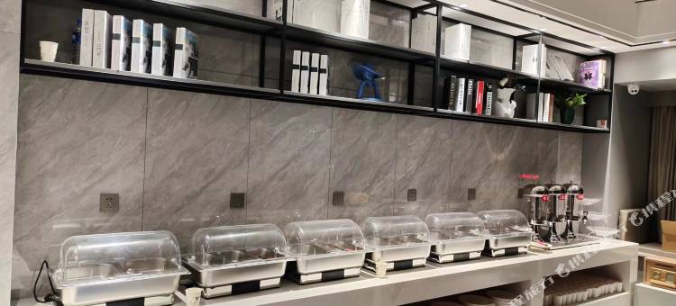 CSS思季海棠酒店(衡阳高铁东站酃湖万达店)图片