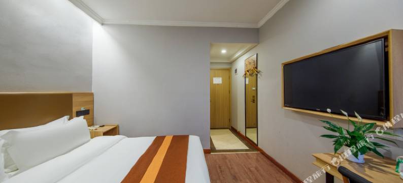 亚季酒店(桐乡屠甸店)图片