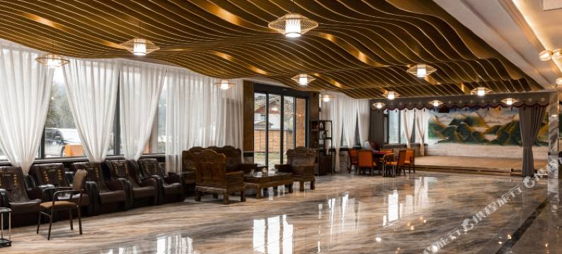 达瓦更扎·神山大酒店图片