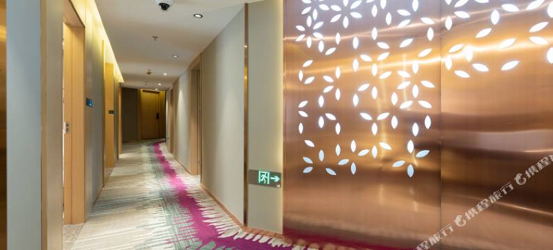 呈岸酒店(上海华东师范大学大渡河路地铁站店)图片