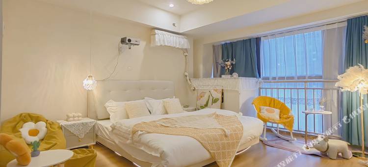 如棠巨幕影音公寓(河西万达广场店)图片