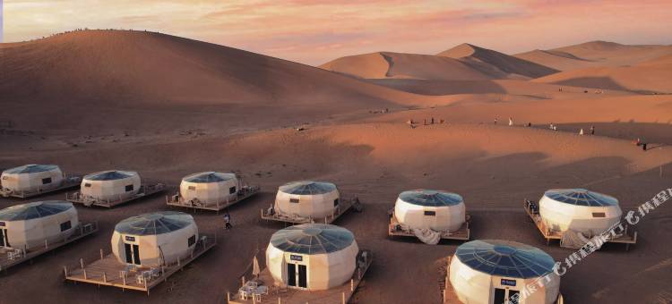 敦煌鸣沙山·野奢沙漠宿集图片