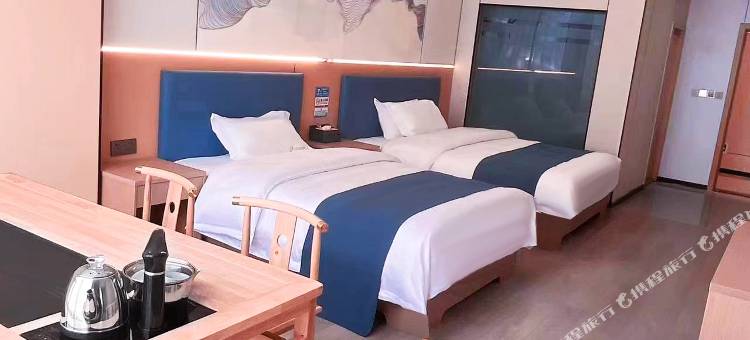 类乌齐睿轩智慧酒店图片