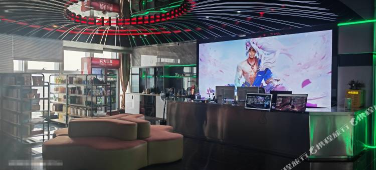 雲潮尚电竞酒店(永修县政府人民广场店)图片