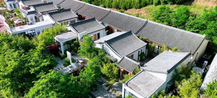 林下轻风温泉庭院民宿图片
