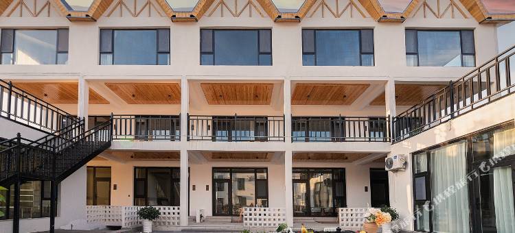 伴山游舍 ·Loft露台· 设计师民宿(那拉提草原景区店)图片