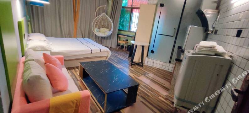 瑞丽尚域主题酒店图片