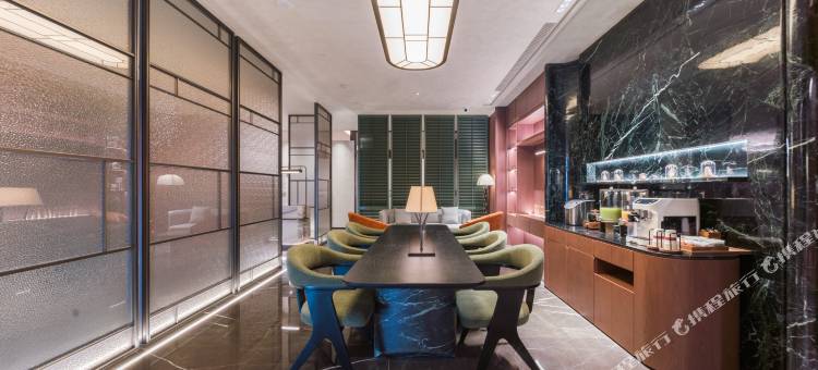 青岛火车站栈桥海景美仑酒店图片