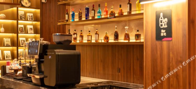 烟台芝罘站德缦酒店(红星美凯龙全球家居MALL店)图片