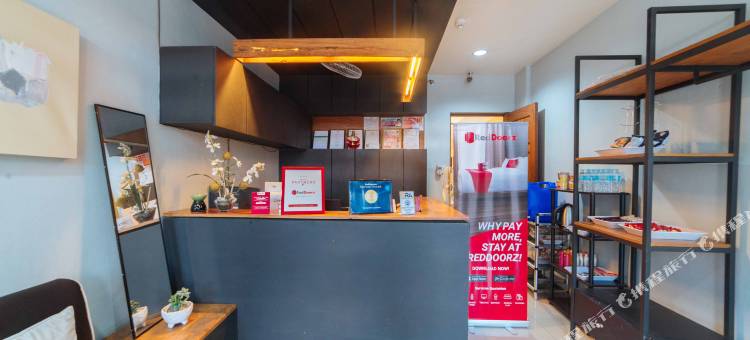 红多兹酒店-近新政府中心(RedDoorz Near New Government Center)图片