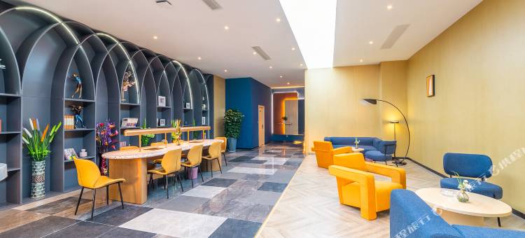 兰欧尚品酒店(铜仁万山区西南商贸城店)图片