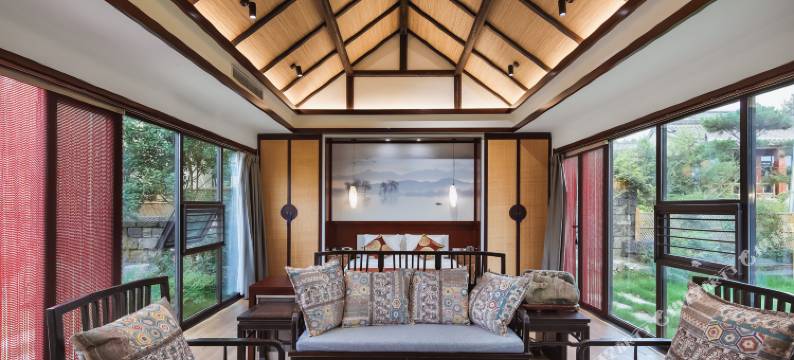 兰陵压油沟麦山民宿图片