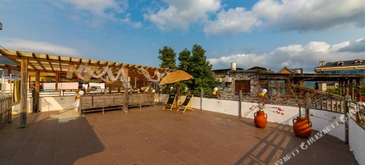 深圳山海民宿(较场尾大鹏古城店)图片