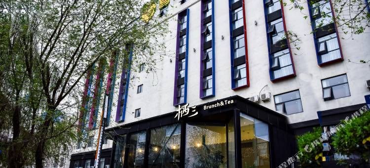 喜鹊愉家旅馆(郑州曼哈顿燕庄地铁站店)图片