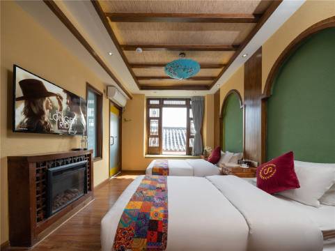 丽江vicky小哥哥客栈