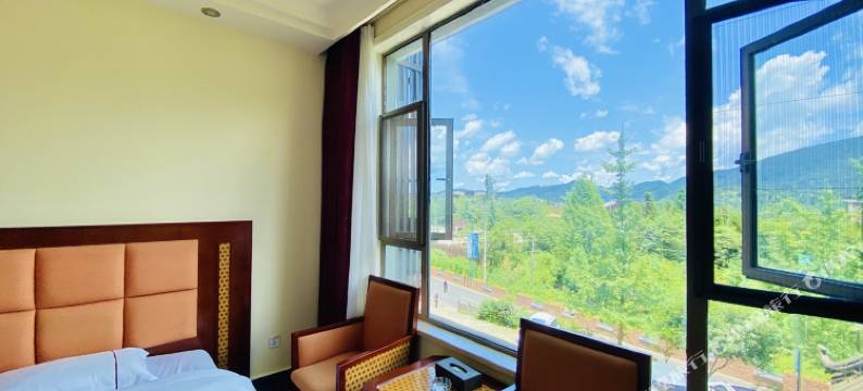 洪雅丽翰嘉齐酒店图片