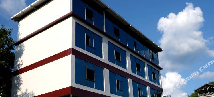 连山欧家梯田和居山舍图片