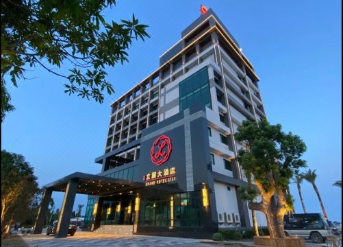 立丽大酒店外景图