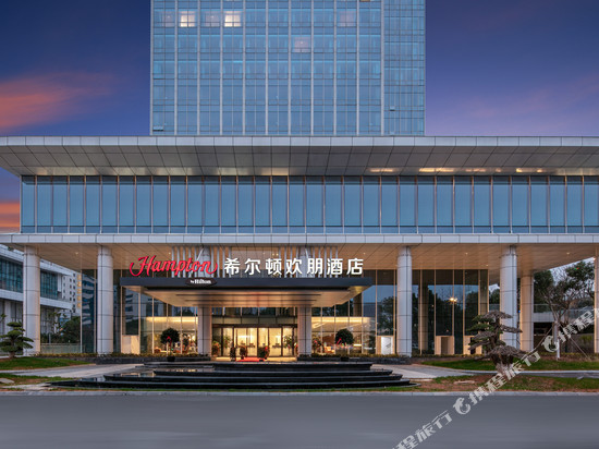 武汉经开希尔顿欢朋酒店