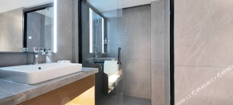 柏曼酒店(武汉黄陂隆汇国贸中心店)图片