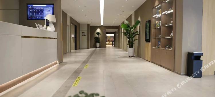 如家睿柏·云酒店(荣成南山中路高铁站店)图片
