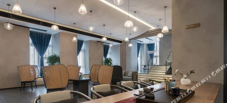 宜宾瑞柏俪国际酒店(宜宾西站原著荟店)图片