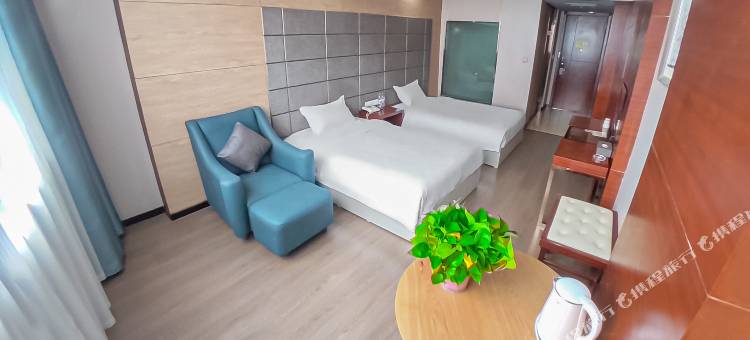 松滋豪泰滨江大酒店(新江口大桥市标店)图片