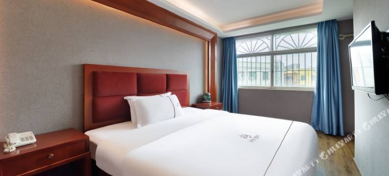 深圳鹏悦酒店(公明广场地铁站店)图片