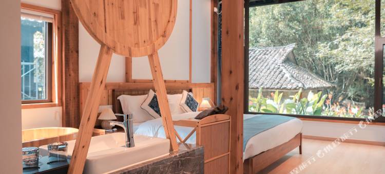 多依河浪哨文化旅游度假区图片