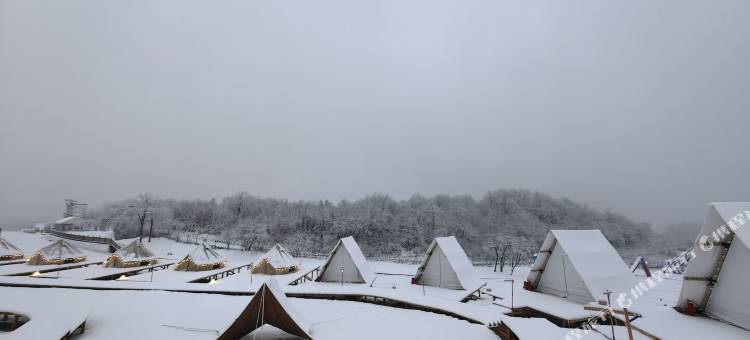 深呼吸西岭雪山露营地图片