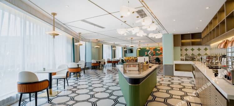 白玉兰酒店(灌云人民广场店)图片