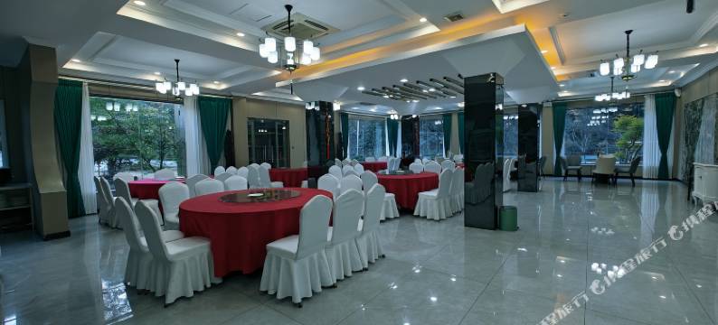 安吉九龙峡度假村图片