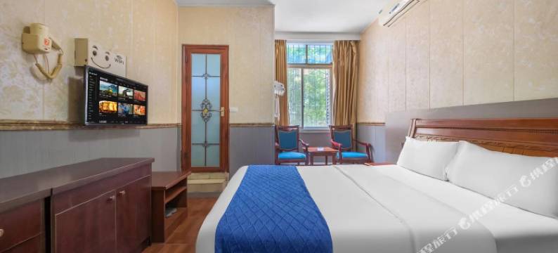 重庆九龙商务酒店(扬家坪轻轨站动物园店)图片