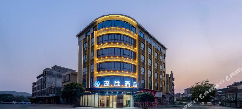 灵山茂胜酒店(三隆镇店)图片