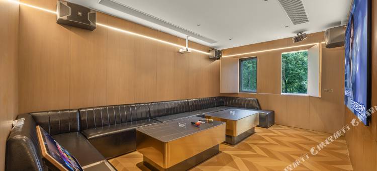 趣远方·View mountain·智能影音丨设计师美宿(仙居站店)图片