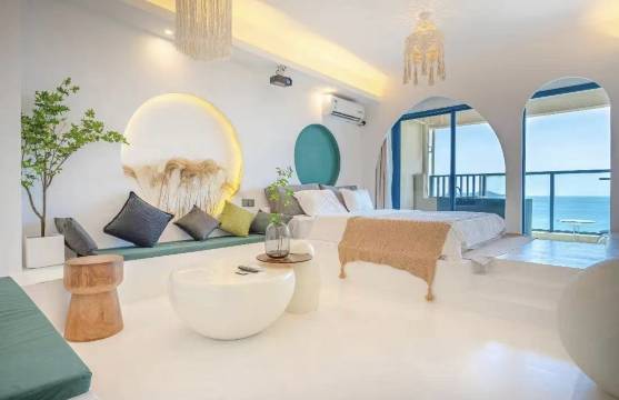 大鹅·日落沙滩海景美宿(惠州惠东万科双月湾三期店)