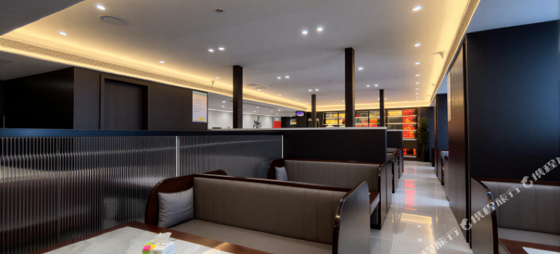 艺龙瑞云酒店(安康高新万达店)图片