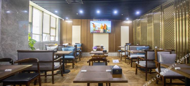 寰宇君荟酒店(重庆石柱县高铁站店)图片